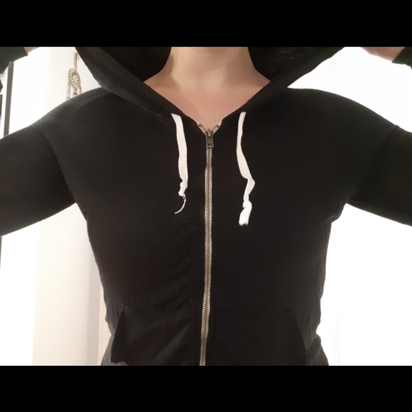 Brandy Melville Zip Up Hoodie - Picture 4 of 5